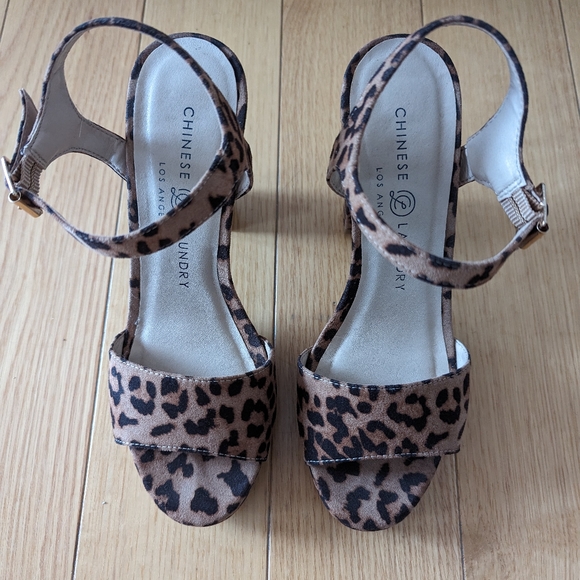 CL by Chinese Laundry strappy cheetah heels - Picture 3 of 3